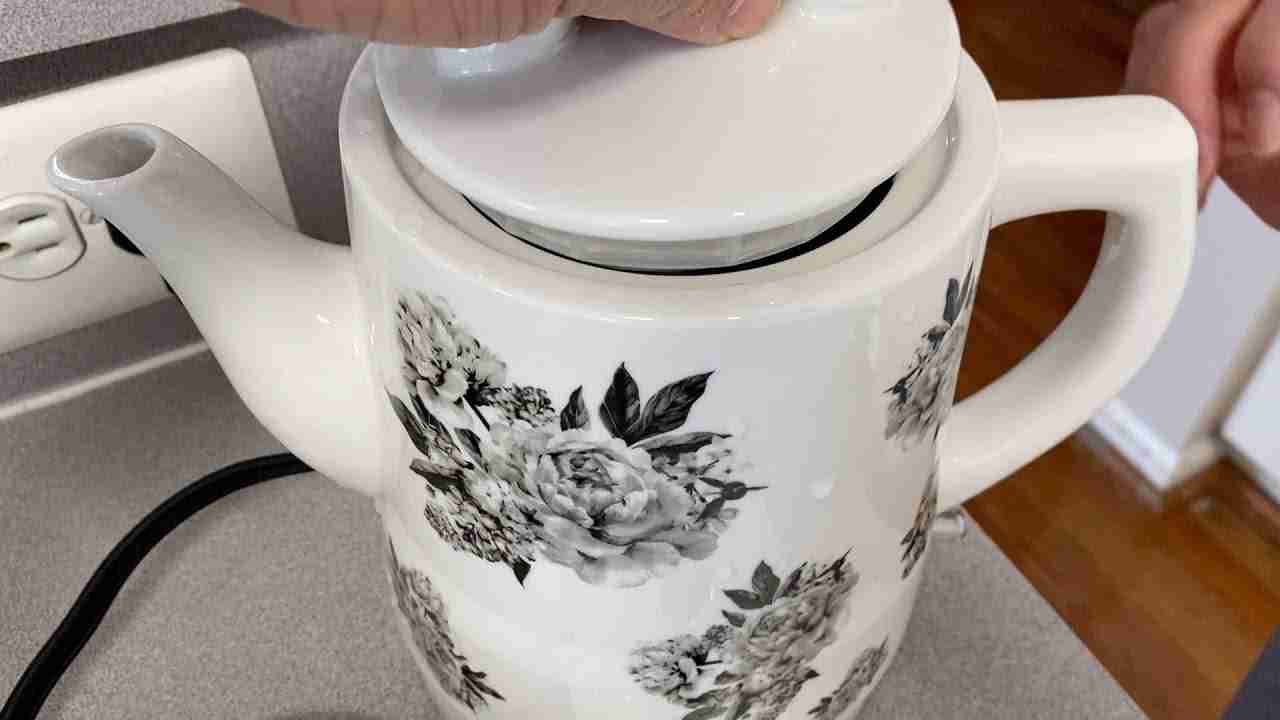 Ceramic Electric Kettles 7 Best Ceramic Electric Kettles in 2026: Top Picks for Effortless Boiling